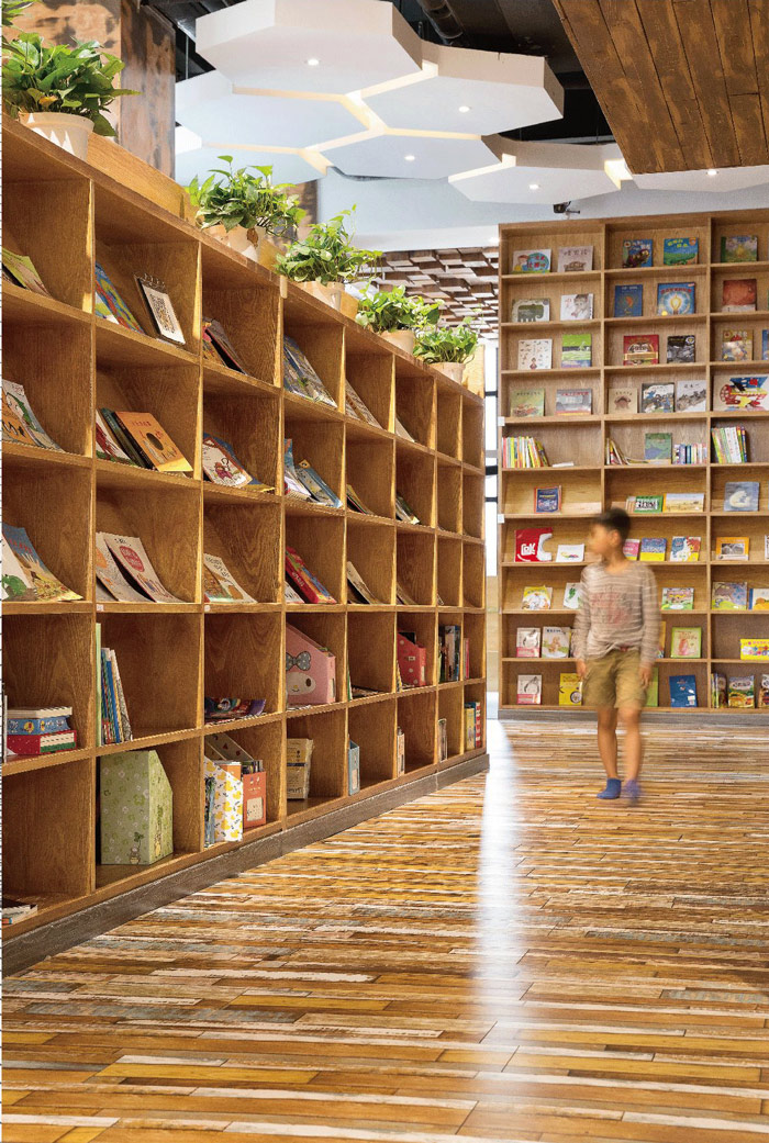 少兒教育機(jī)構(gòu)藏書(shū)區(qū)域裝修設(shè)計(jì)案例效果圖