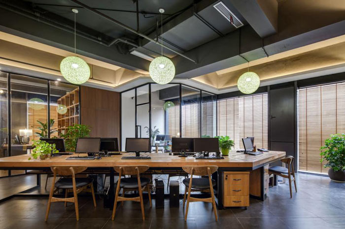 進出口貿易公司辦公室辦公桌裝修設計效果圖