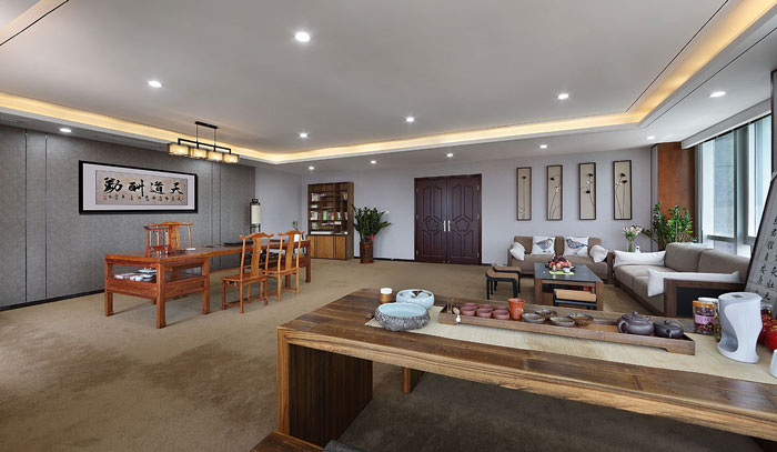 機(jī)電公司董事長辦公室裝修設(shè)計實景圖