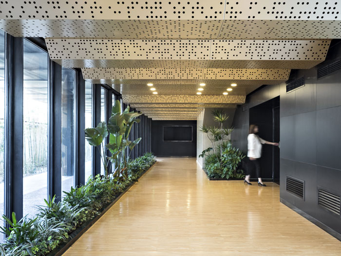 數據科技公司辦公室進門區裝修設計效果圖