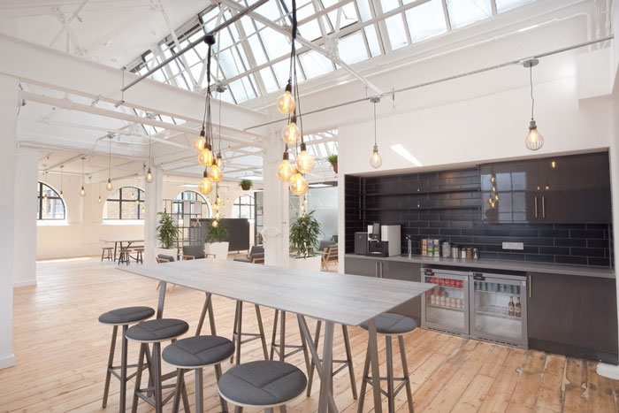 金融科技公司辦公室茶水間裝修設計效果圖