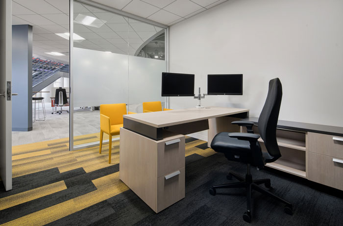 營銷策劃公司總經理辦公室裝修設計效果圖