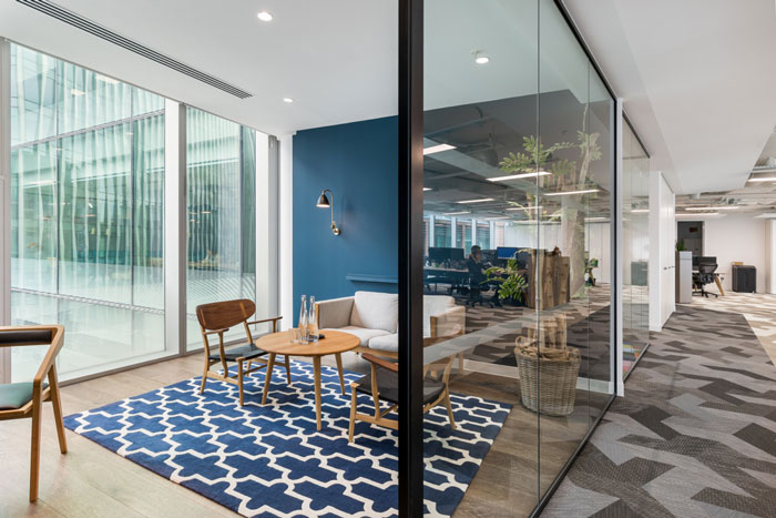 700平方辦公室洽談區裝修設計效果圖