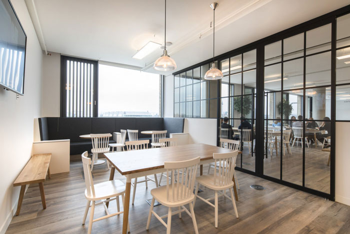 女裝公司辦公室休息區裝修設計效果圖