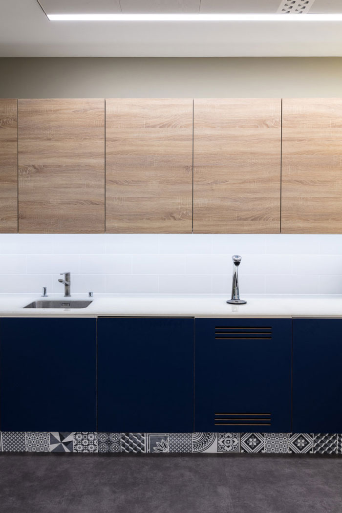 金融機構辦公室茶水間細節裝修設計效果圖