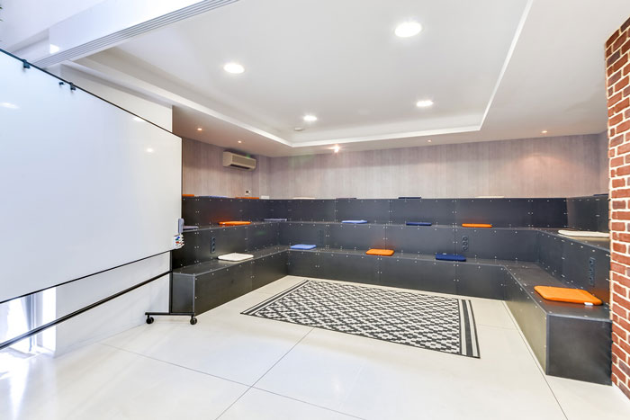 兩層550平方辦公室休息區裝修設計效果圖