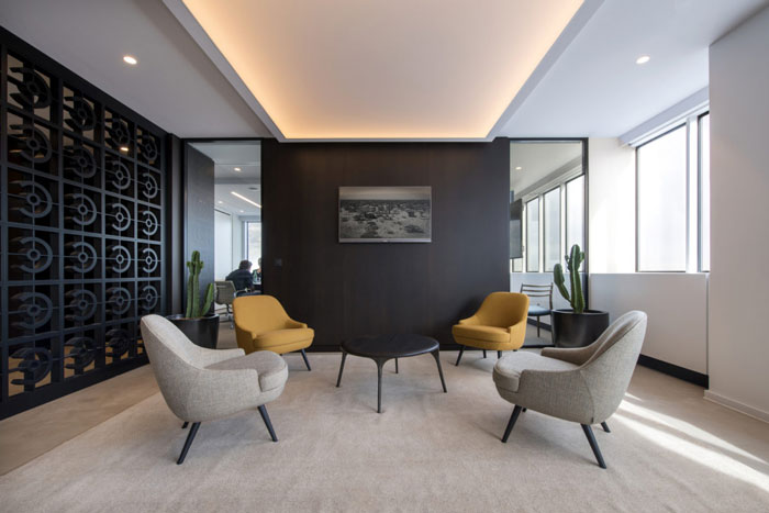 投資咨詢公司辦公室接待區(qū)裝修設(shè)計效果圖