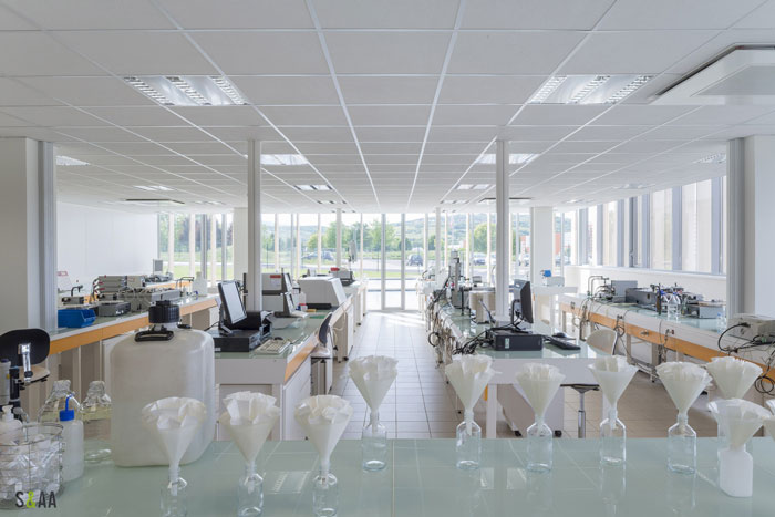 廠房研發(fā)中心辦公室研發(fā)區(qū)裝修設計效果圖