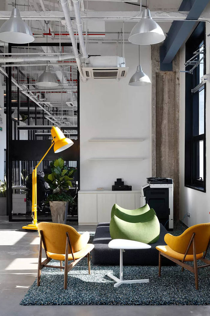 廢舊工廠改造辦公室辦公休息區裝修設計效果圖