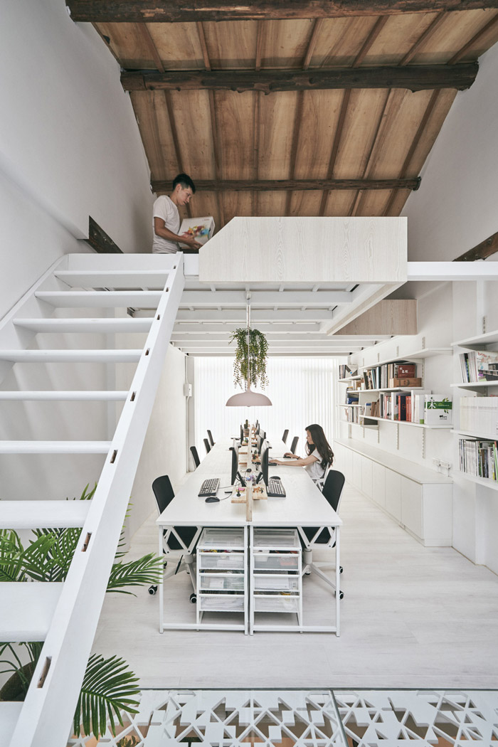 家庭式loft辦公室辦公區(qū)裝修設計效果圖